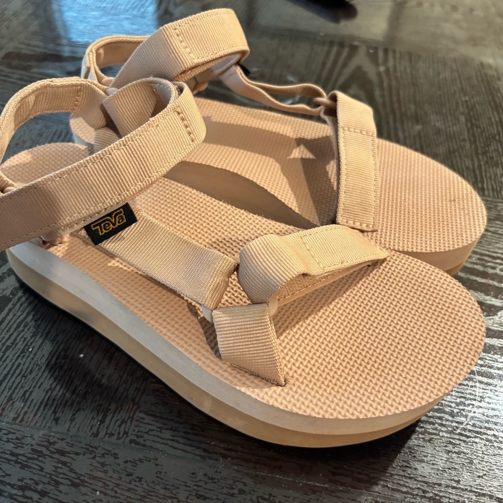 Teva Women's Sandals in Light Pinkish and Tan color! Size 7!